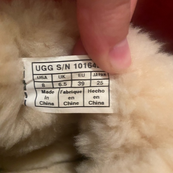 Ugg’s - Picture 4 of 4